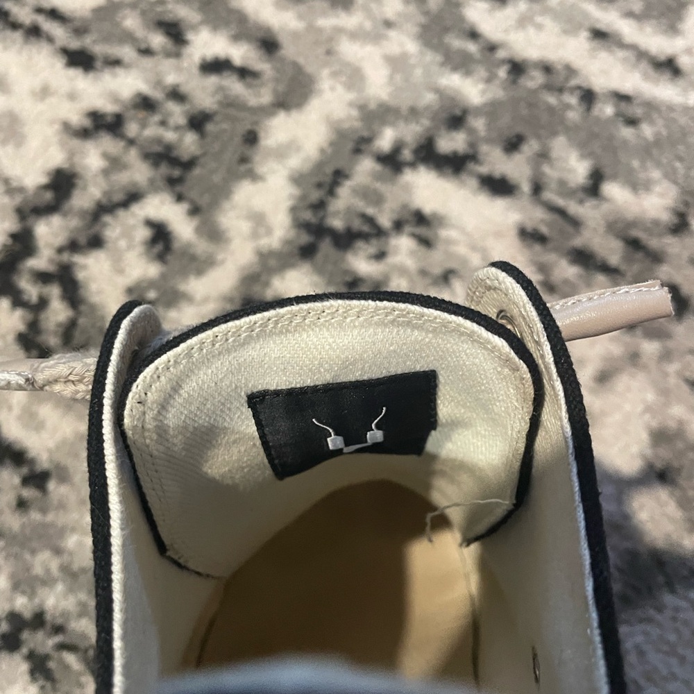 SELLING BRAND NEW RICK OWENS CANVAS LOWS 
WITH BOX AND RECEIPT!!! SIZE 12